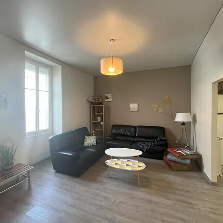 Hébergement de vacances Maison 2* Au Coeur Des Sables-d'olonne, A 300m De La Plage, Equipee Et Proche Commerces - Fr-1-197-590 *